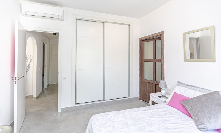 Wederverkoop - Villa - Campoamor - Lomas de Don Juan