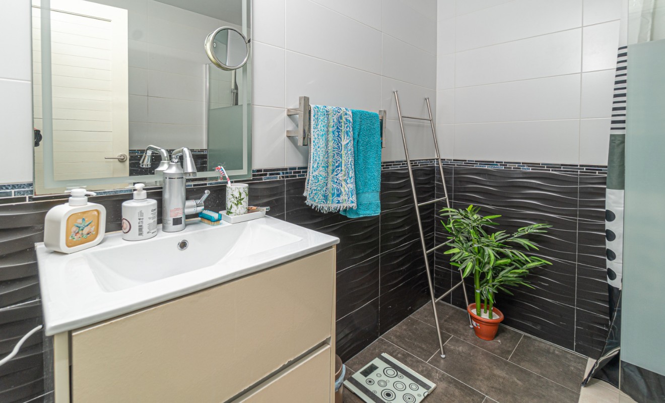 Wederverkoop - Semi Detached Villa - Villamartin - Fortuna