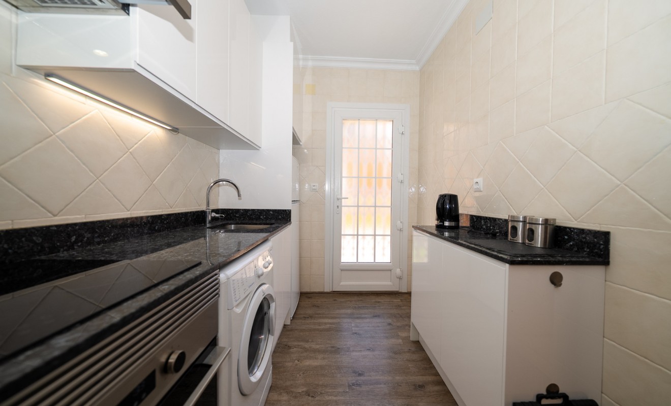 Wederverkoop - Villa - Playa Flamenca - Sportcentre