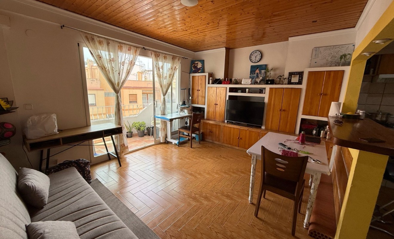 Revente - Study - Moraira - center