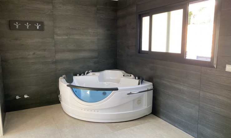 Wederverkoop - Chalet independiente - Calpe - Calpe urbanizaciones