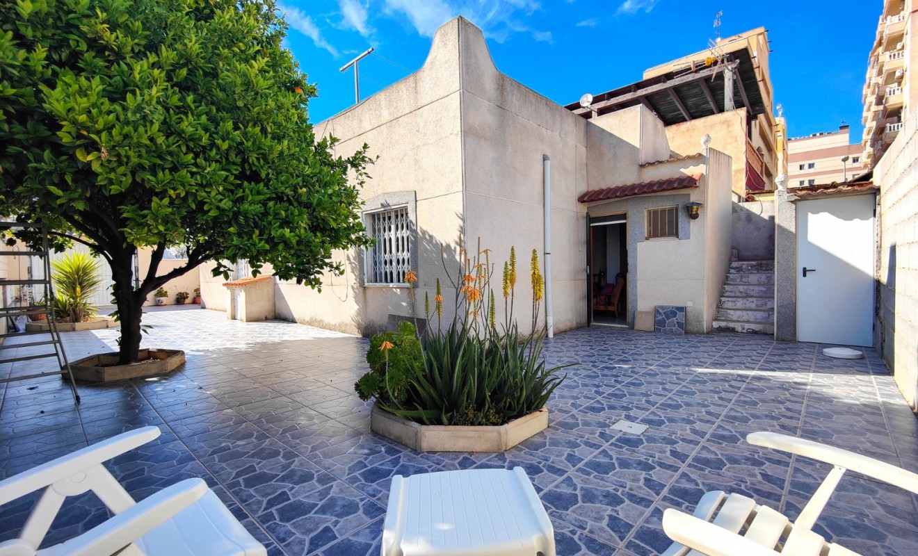 Wederverkoop - Herenhuis - Torrevieja - Nueva Torrevieja