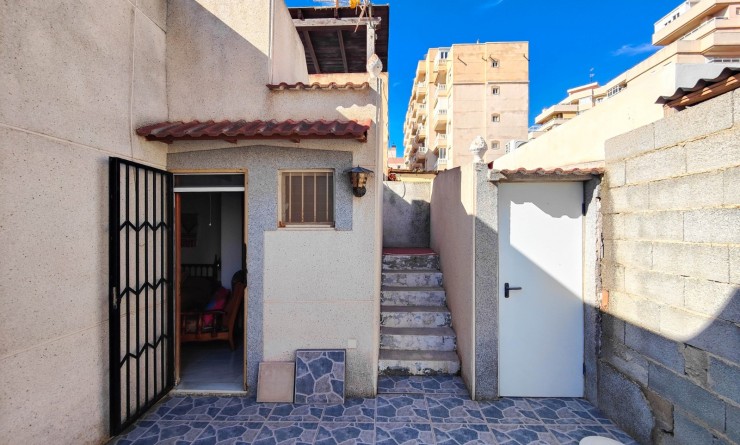 Wederverkoop - Herenhuis - Torrevieja - Nueva Torrevieja
