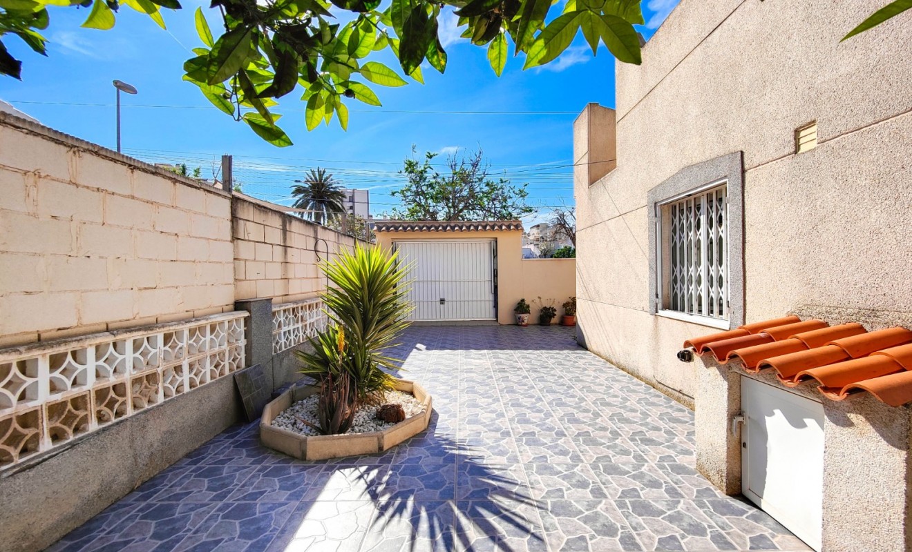 Wederverkoop - Herenhuis - Torrevieja - Nueva Torrevieja