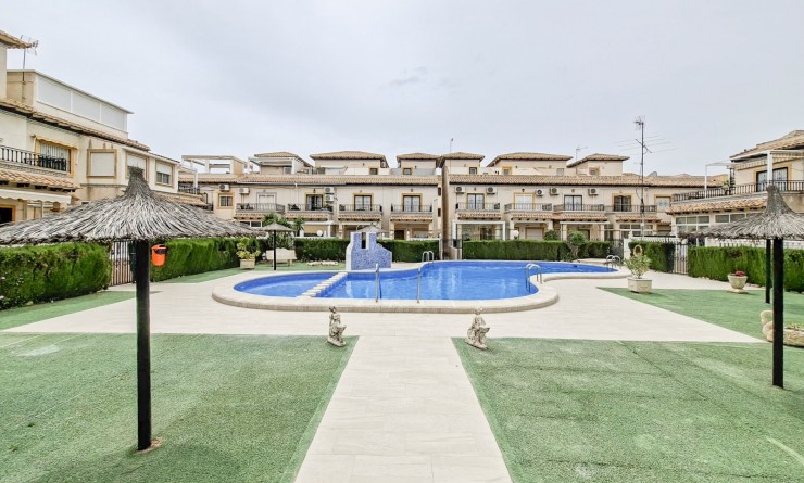 Sale - Bungalow - Orihuela Costa