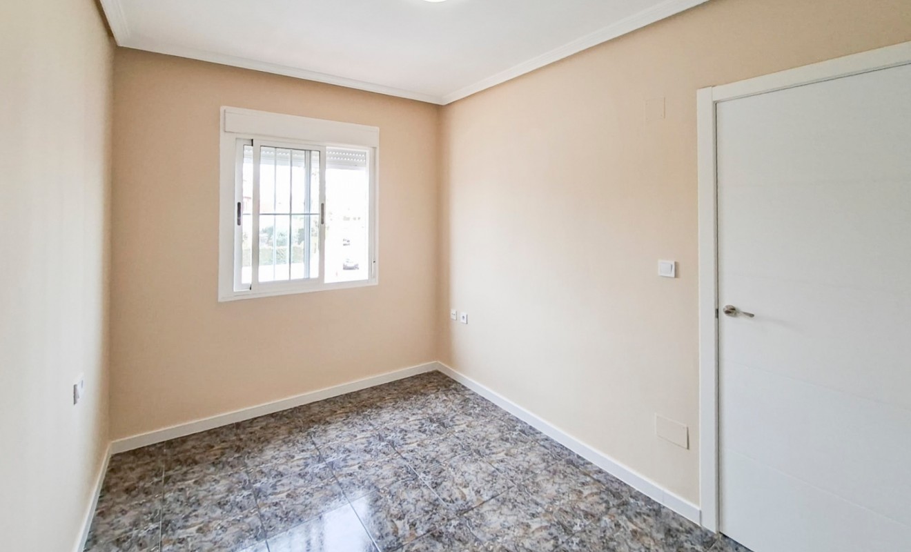 Sale - Bungalow - Orihuela Costa