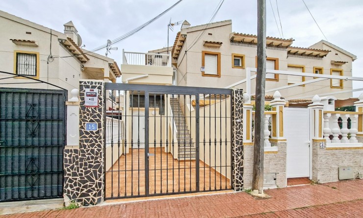 Sale - Bungalow - Orihuela Costa