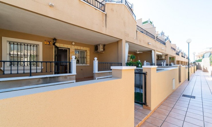 Wederverkoop - Bungalow - Orihuela Costa - Villamartín