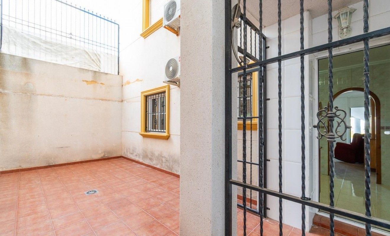 Sale - Ground Floor - Orihuela Costa - Lomas de Cabo Roig-Los Dolses