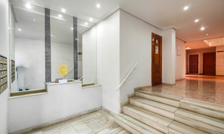 Wederverkoop - Appartement - Torrevieja - Nueva Torrevieja