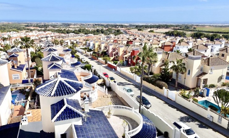 Sale - Villa - Pinar de Campoverde