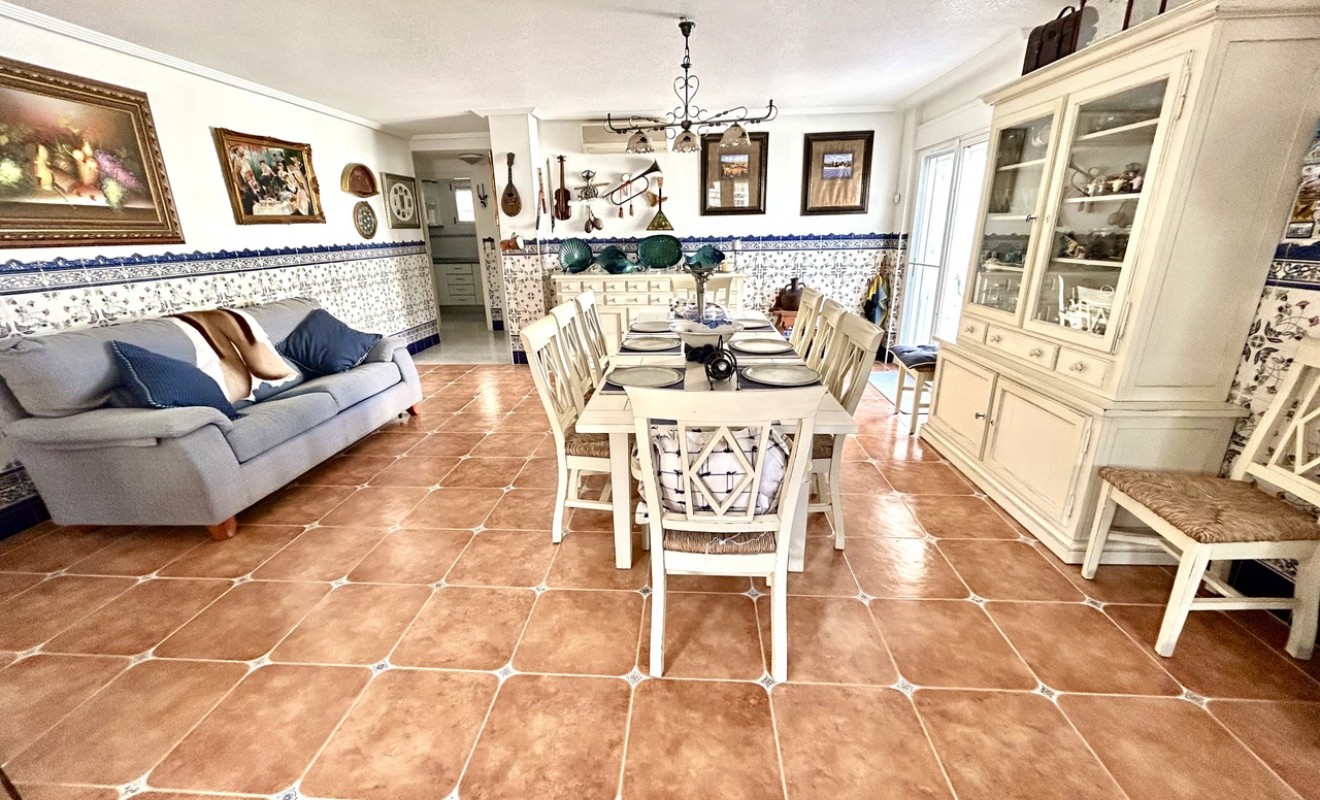 Sale - Villa - Pinar de Campoverde