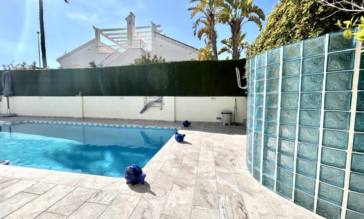 Sale - Villa - Pinar de Campoverde