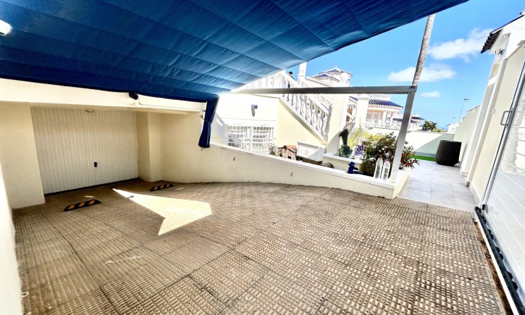 Sale - Villa - Pinar de Campoverde