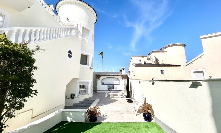 Sale - Villa - Pinar de Campoverde