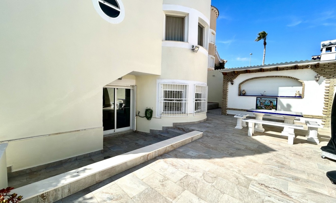 Sale - Villa - Pinar de Campoverde