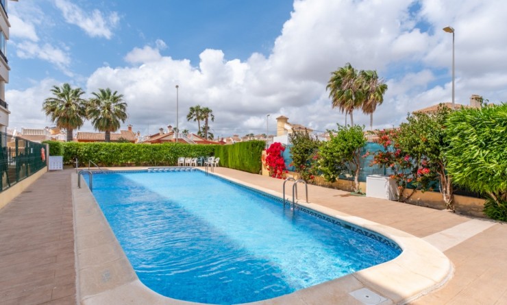 Sale - Apartment - Orihuela Costa - La Florida