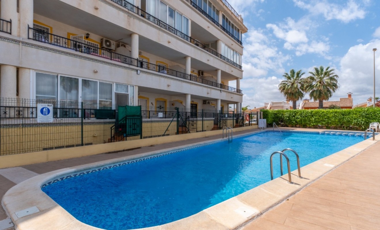 Sale - Apartment - Orihuela Costa - La Florida