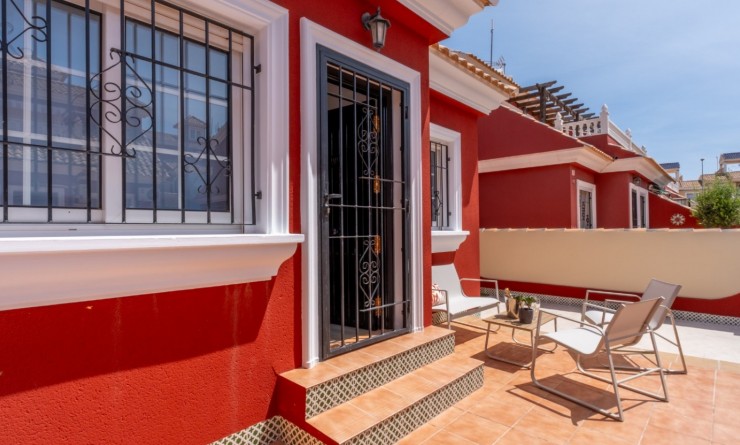Sale - Detached villa - Orihuela Costa - Villamartín