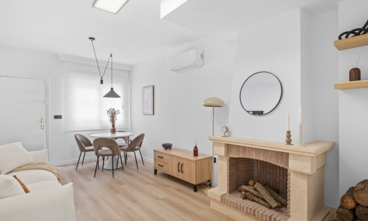 Sale - Detached villa - Orihuela Costa - Villamartín