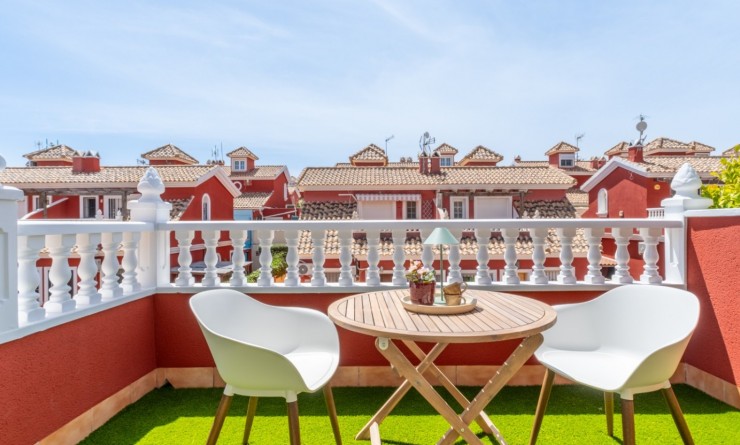 Sale - Detached villa - Orihuela Costa - Villamartín