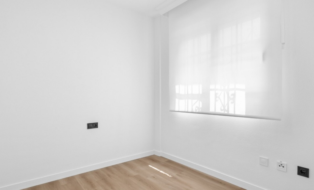 Sale - Detached villa - Orihuela Costa - Villamartín