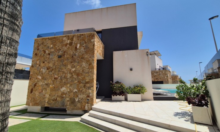 Sale - Villa - Torrevieja - Costa Blanca Sur