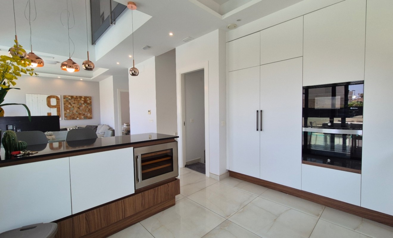 Sale - Villa - Torrevieja - Costa Blanca Sur