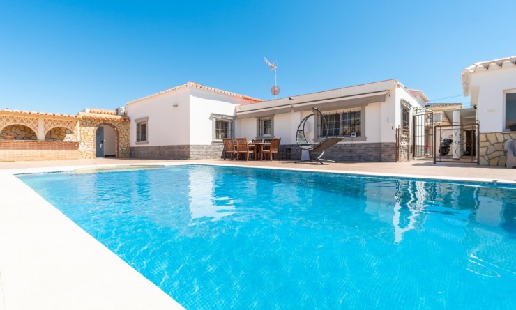 Wederverkoop - Villa - Torrevieja - Torreta florida