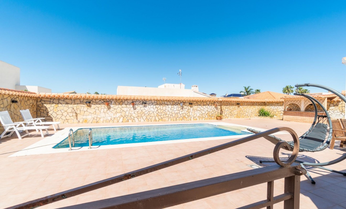Wederverkoop - Villa - Torrevieja - Torreta florida
