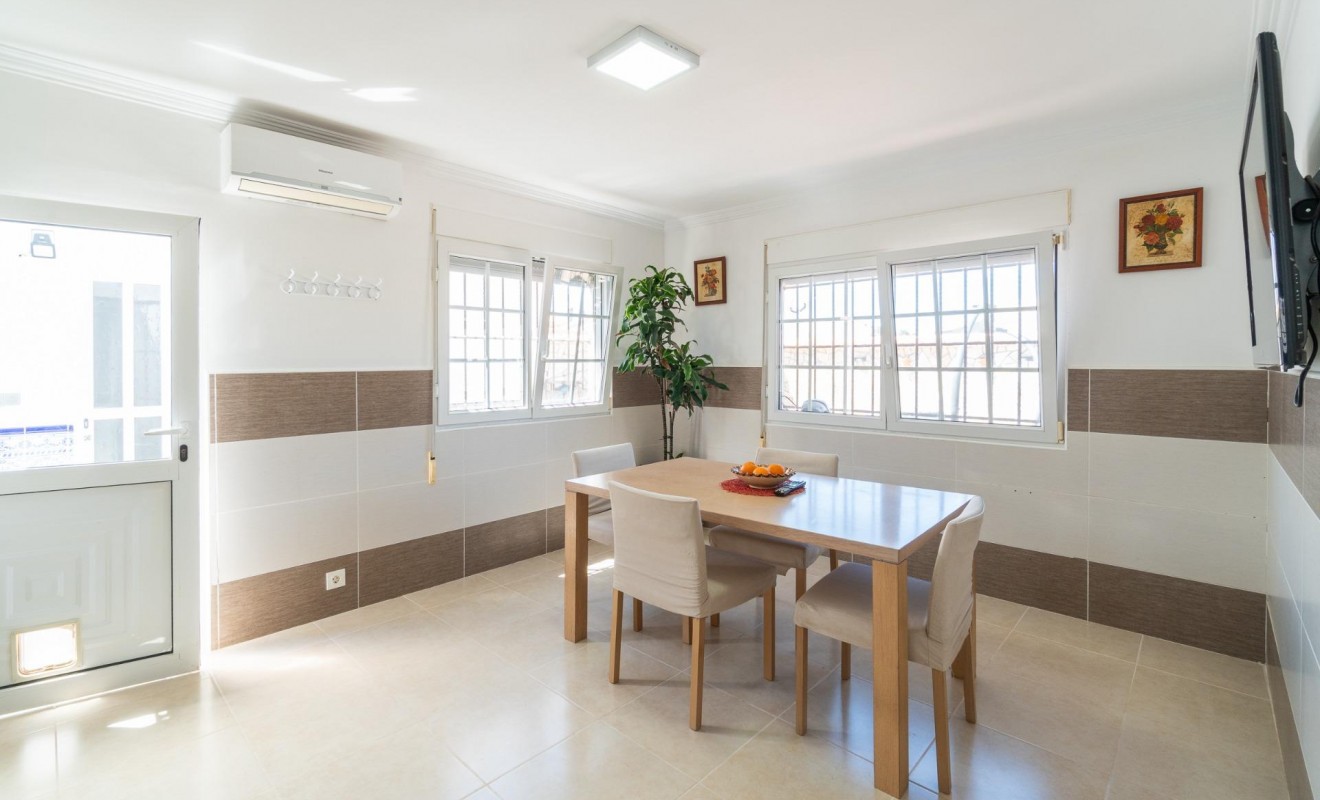 Wederverkoop - Villa - Torrevieja - Torreta florida