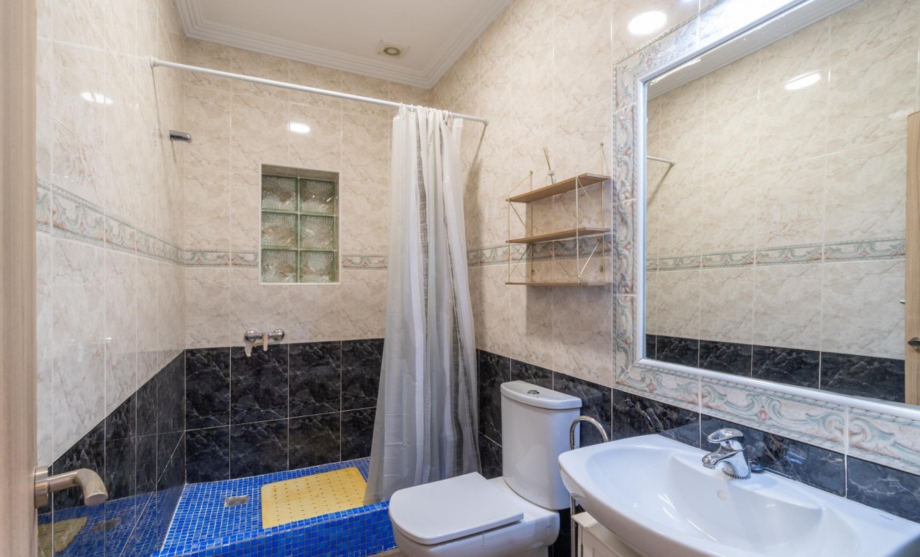 Wederverkoop - Villa - Torrevieja - Torreta florida