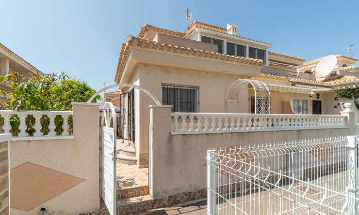 Wederverkoop - Chalet - Orihuela Costa - Playa Flamenca
