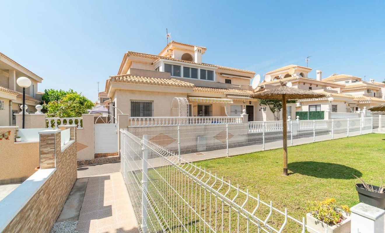 Wederverkoop - Chalet - Orihuela Costa - Playa Flamenca