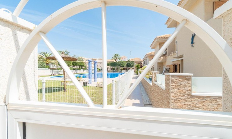 Wederverkoop - Chalet - Orihuela Costa - Playa Flamenca