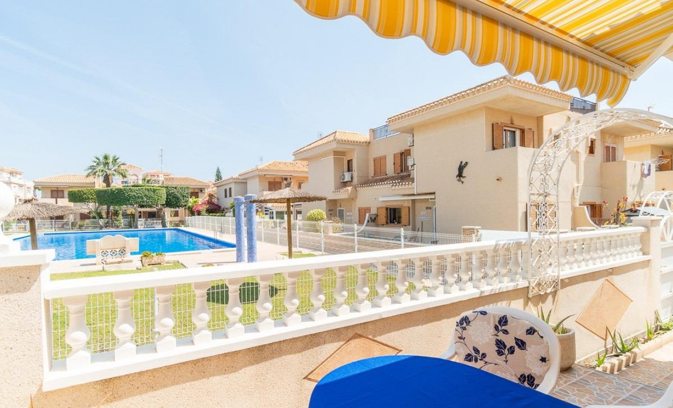 Wederverkoop - Chalet - Orihuela Costa - Playa Flamenca
