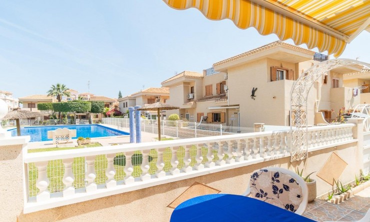 Wederverkoop - Chalet - Orihuela Costa - Playa Flamenca