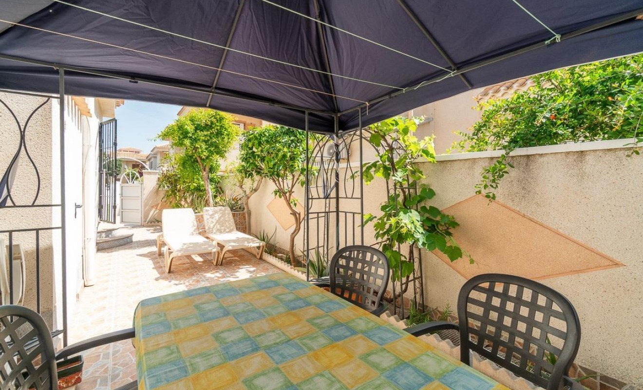 Wederverkoop - Chalet - Orihuela Costa - Playa Flamenca