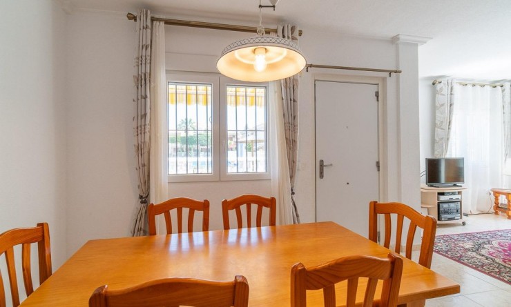 Wederverkoop - Chalet - Orihuela Costa - Playa Flamenca