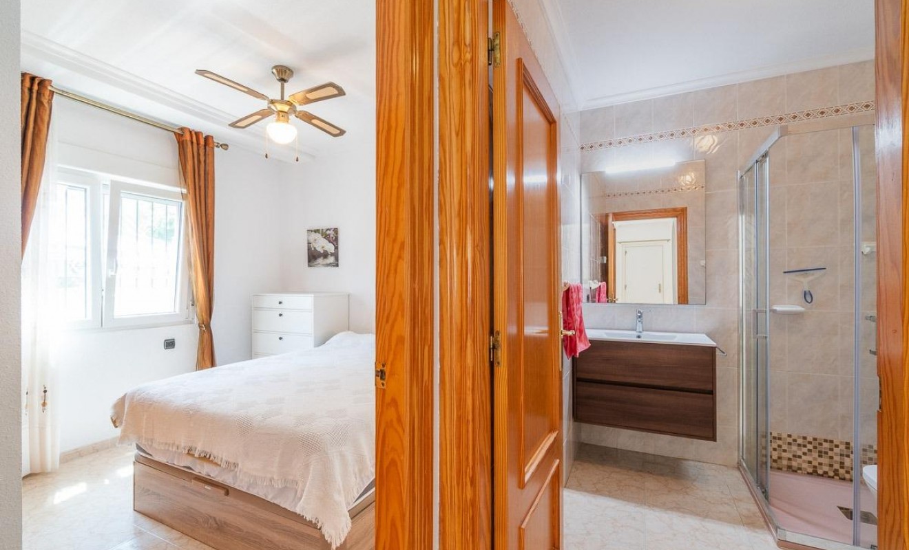 Wederverkoop - Chalet - Orihuela Costa - Playa Flamenca