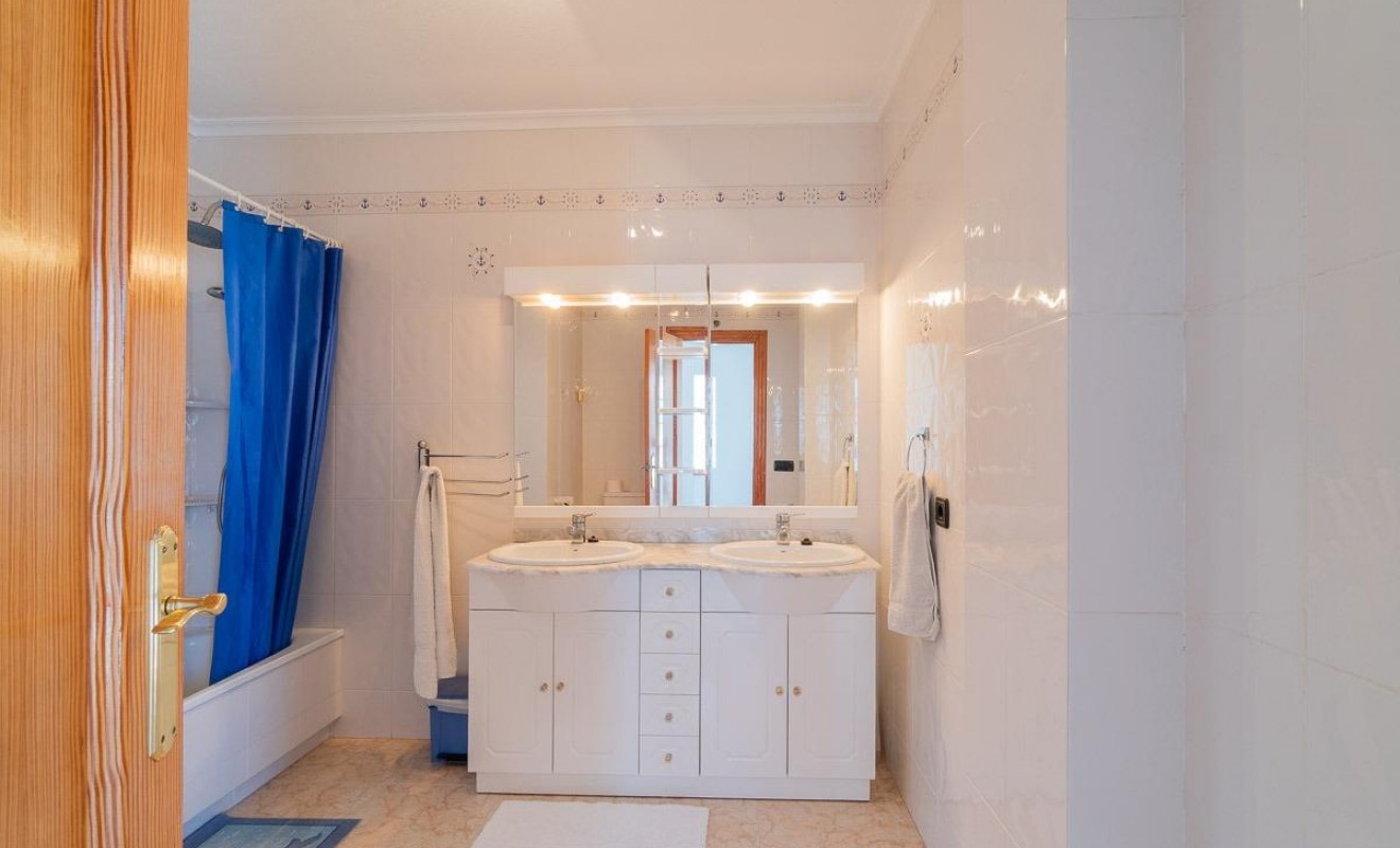 Wederverkoop - Chalet - Orihuela Costa - Playa Flamenca