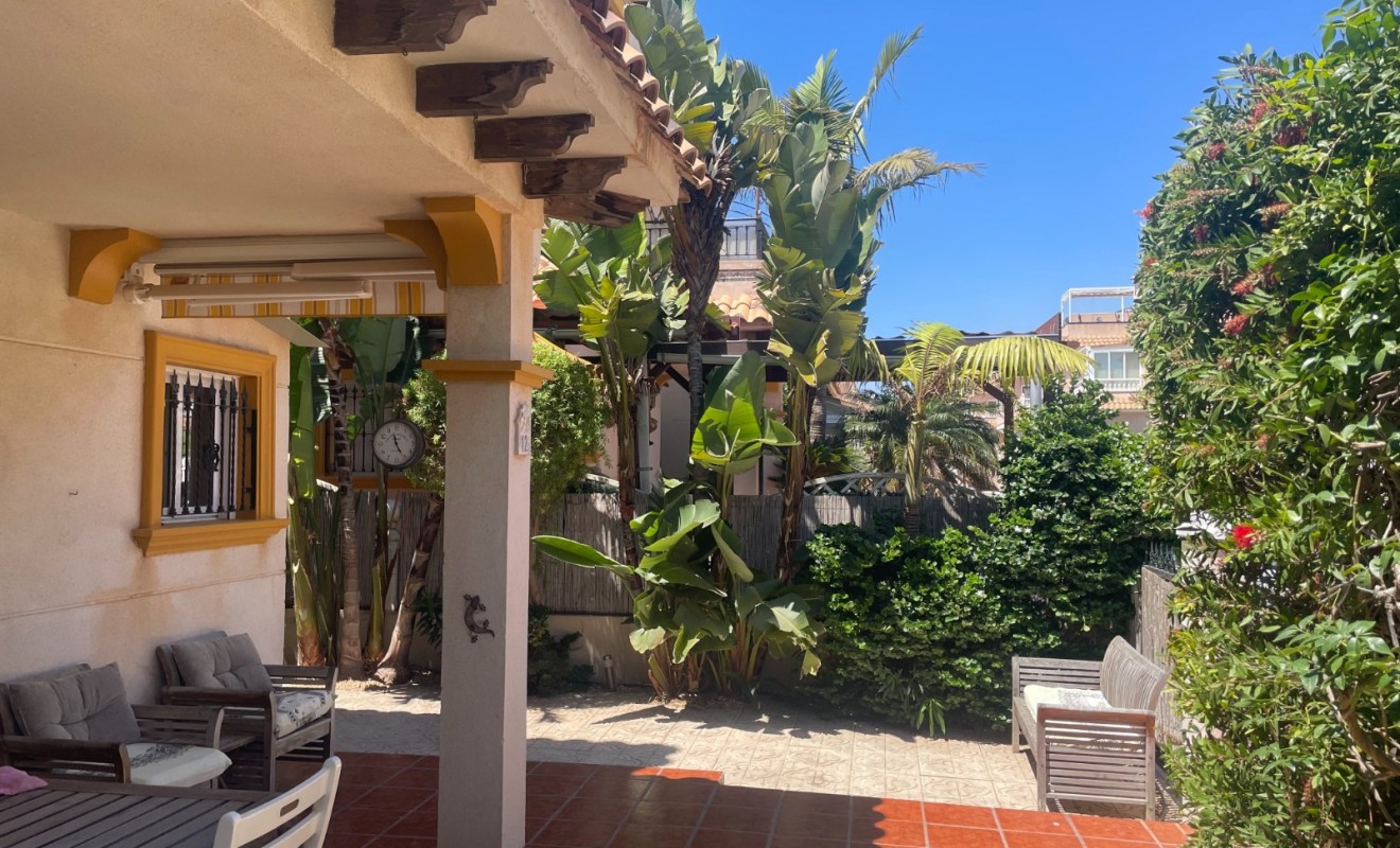 Wederverkoop - Villa - Orihuela Costa - La Regia