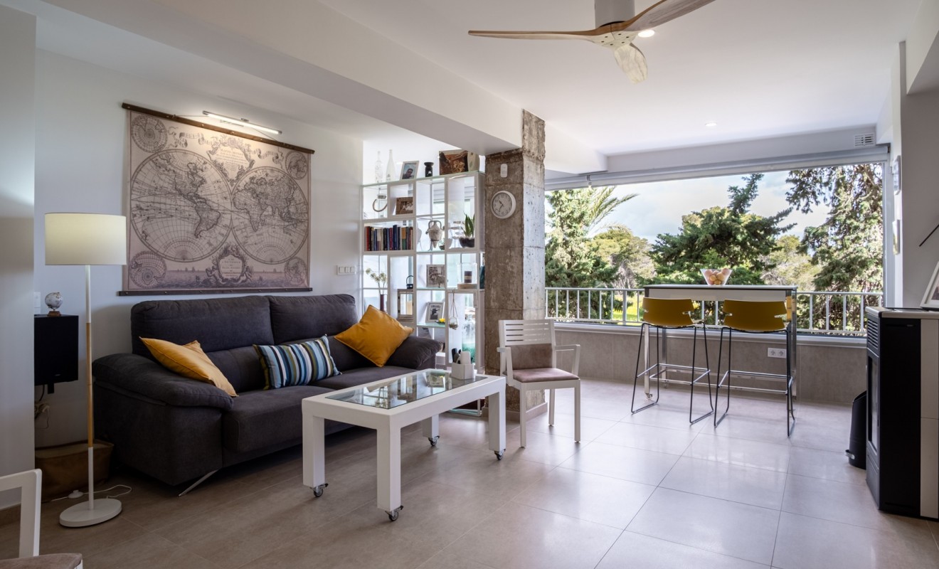 Wederverkoop - Apartment / flat - Orihuela Costa - Punta Prima