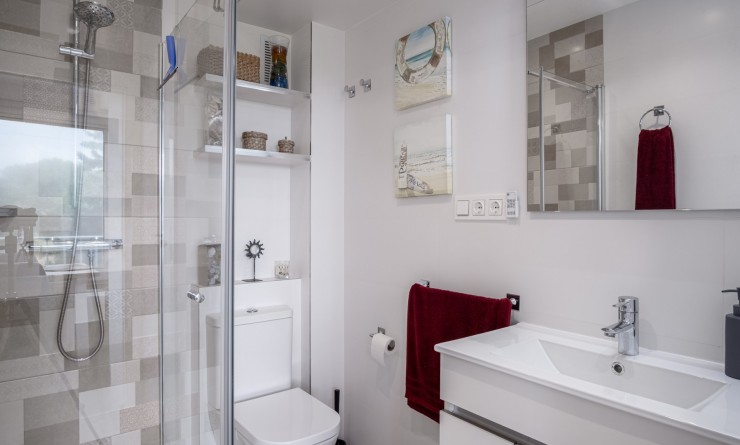 Wederverkoop - Apartment / flat - Orihuela Costa - Punta Prima