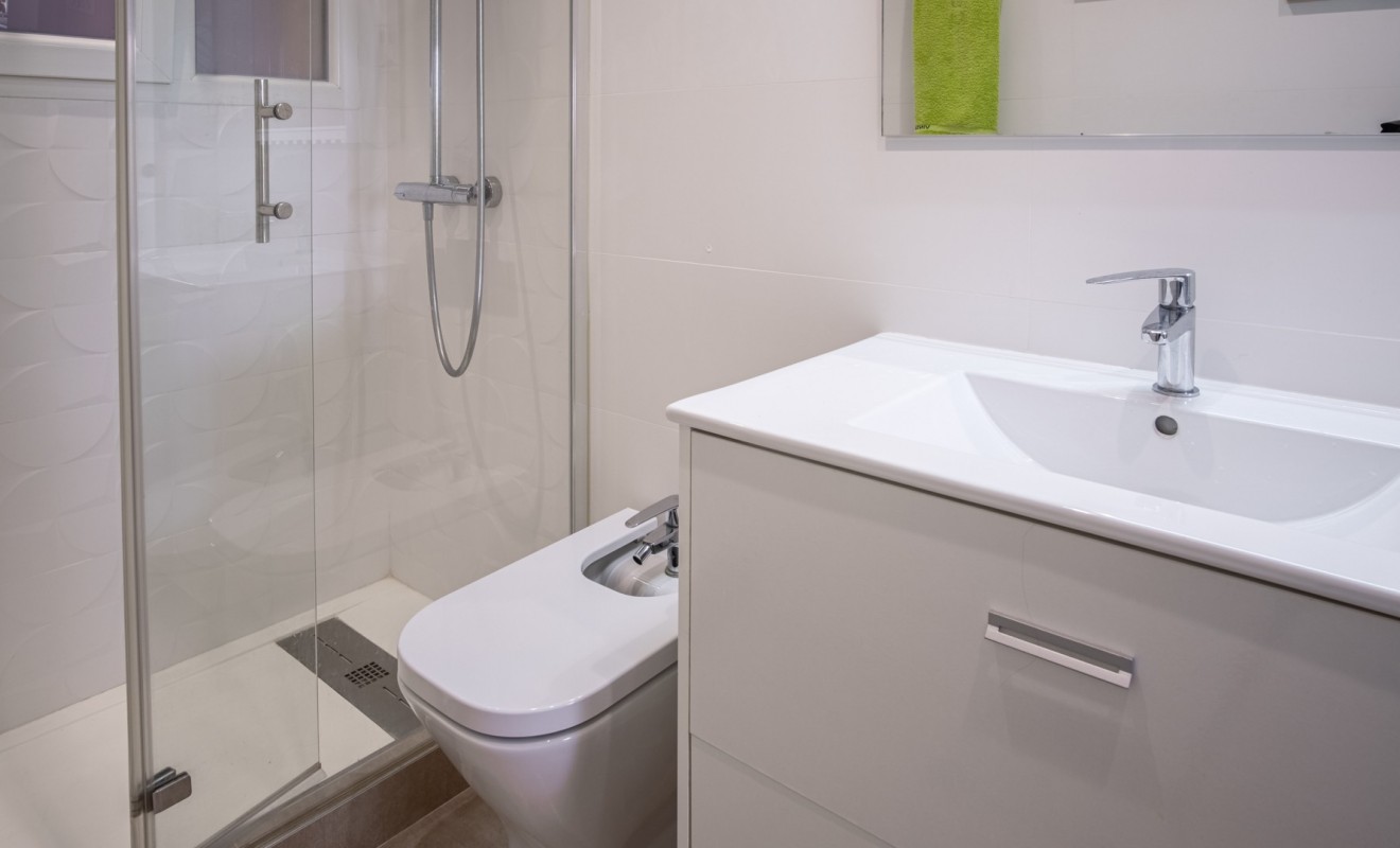 Wederverkoop - Apartment / flat - Orihuela Costa - Punta Prima