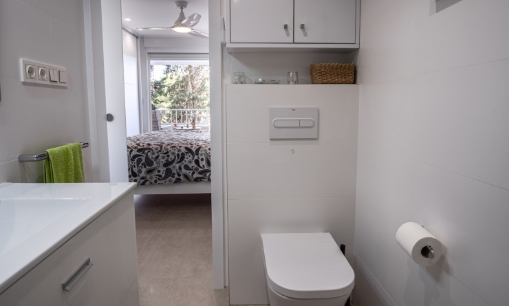 Wederverkoop - Apartment / flat - Orihuela Costa - Punta Prima