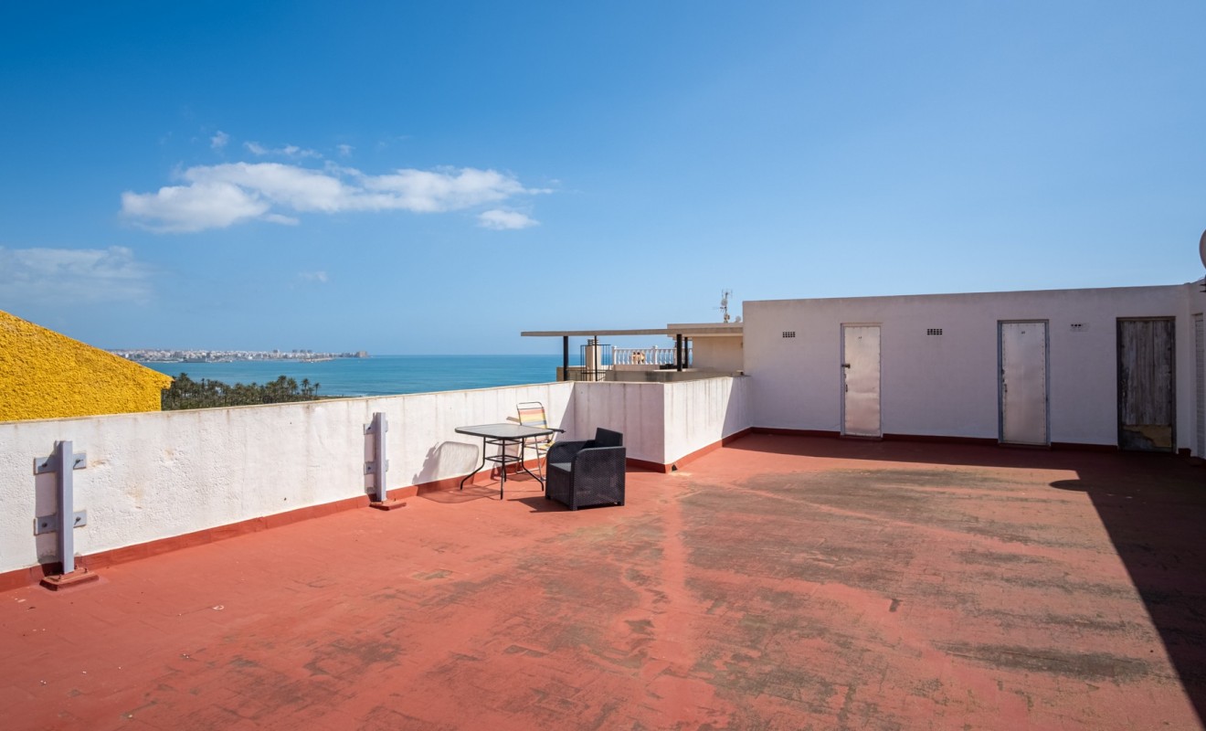 Wederverkoop - Apartment / flat - Orihuela Costa - Punta Prima