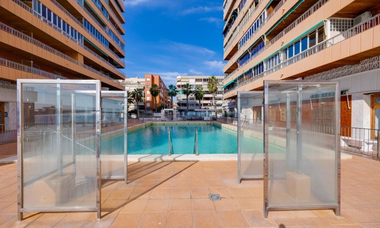 Location longue durée - Apartamento - Torrevieja - Playa del Acequión
