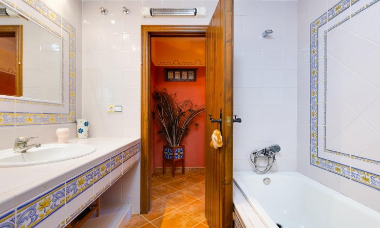 Revente - Chalet - San Miguel de Salinas