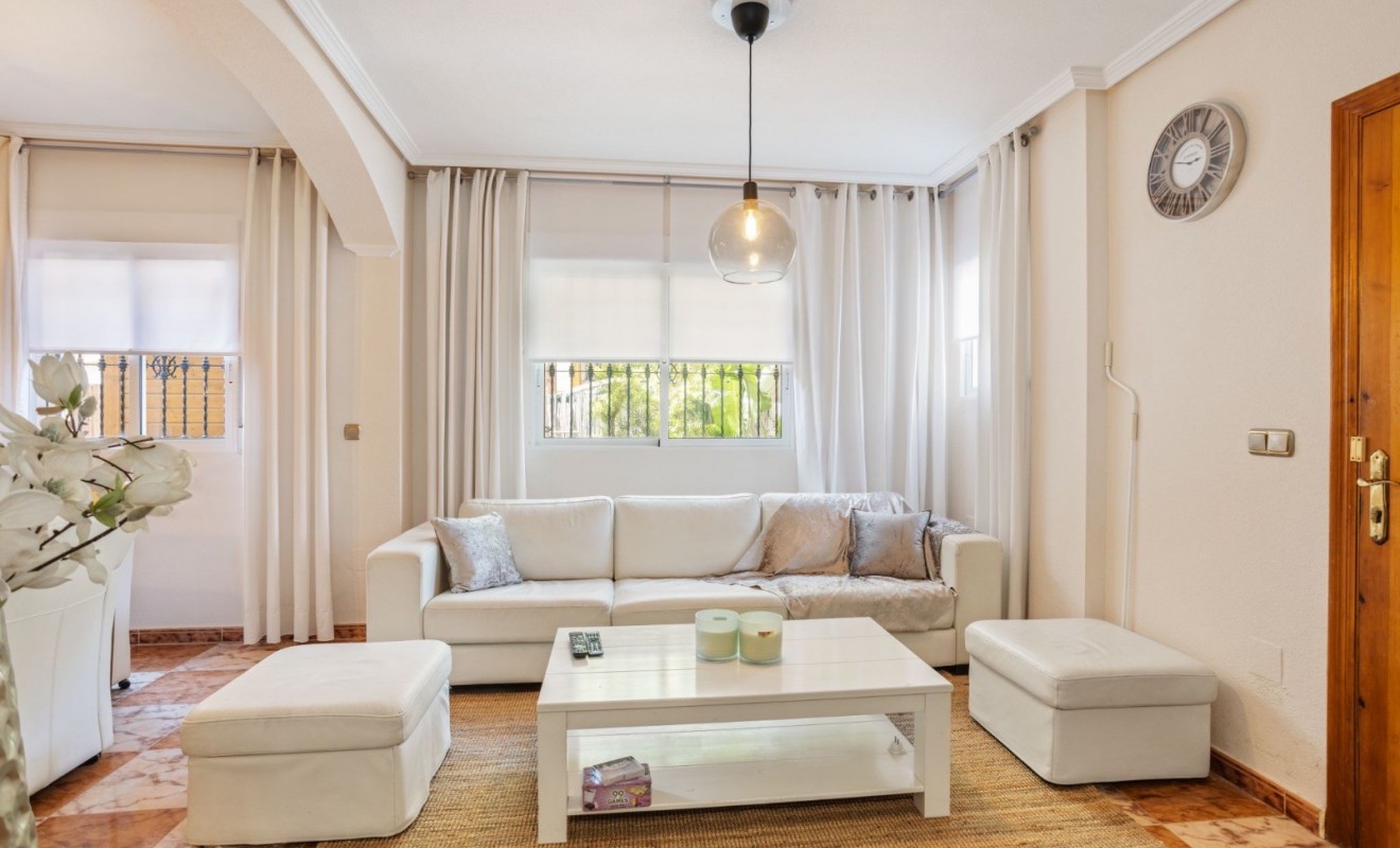 Wederverkoop - Villa - Orihuela Costa - La Regia